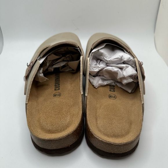 CUSHIONAIRE Women's Cork Footbed Clog 9.5 SAND - Picture 4 of 7